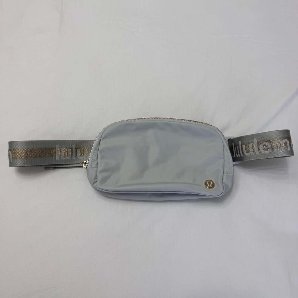 Lululemon Everywhere Crossbody Belt Bag 0 Ba 6